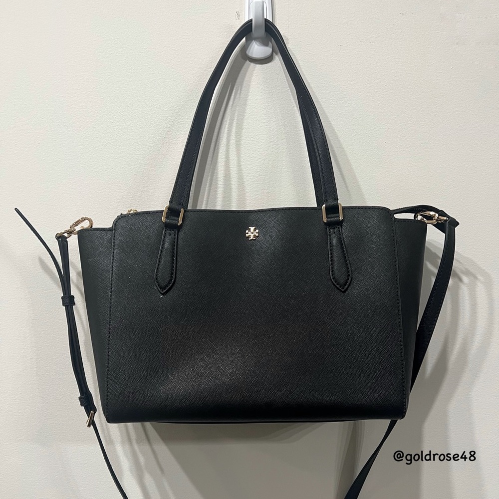 Tory Burch Emerson Small Top Zip tote in Black